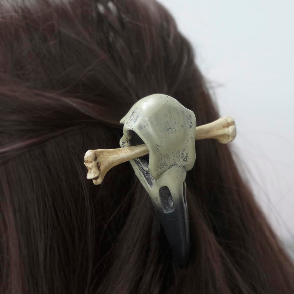 GuoShuang ponytail holder with integrated elastic for quick updos.