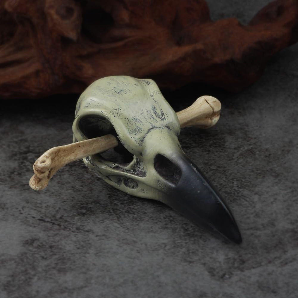 GuoShuang witchcore hair clip suitable for unisex gothic looks.
