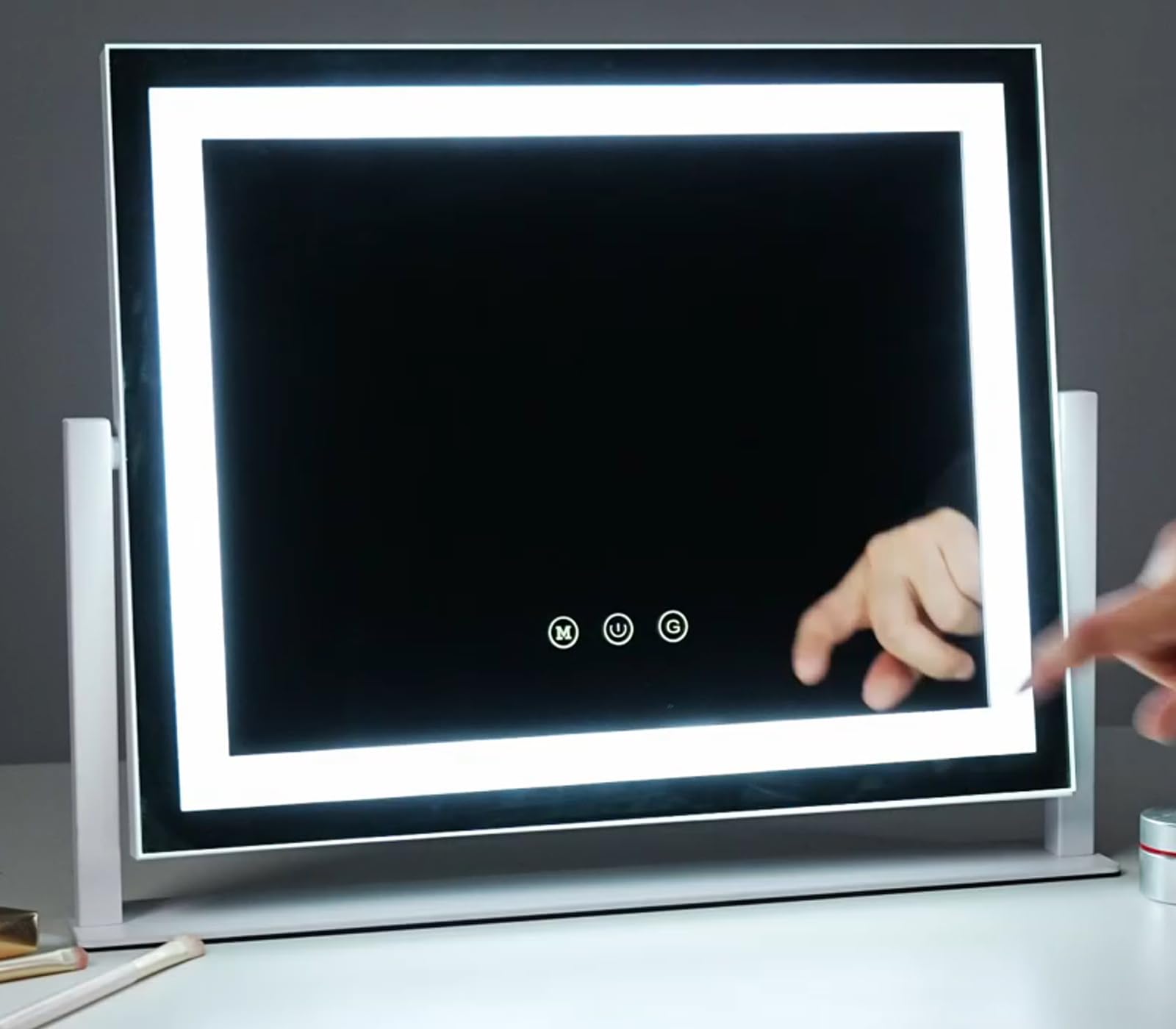 Gvnkvn lighted makeup mirror ships in gift box ready for gifting.