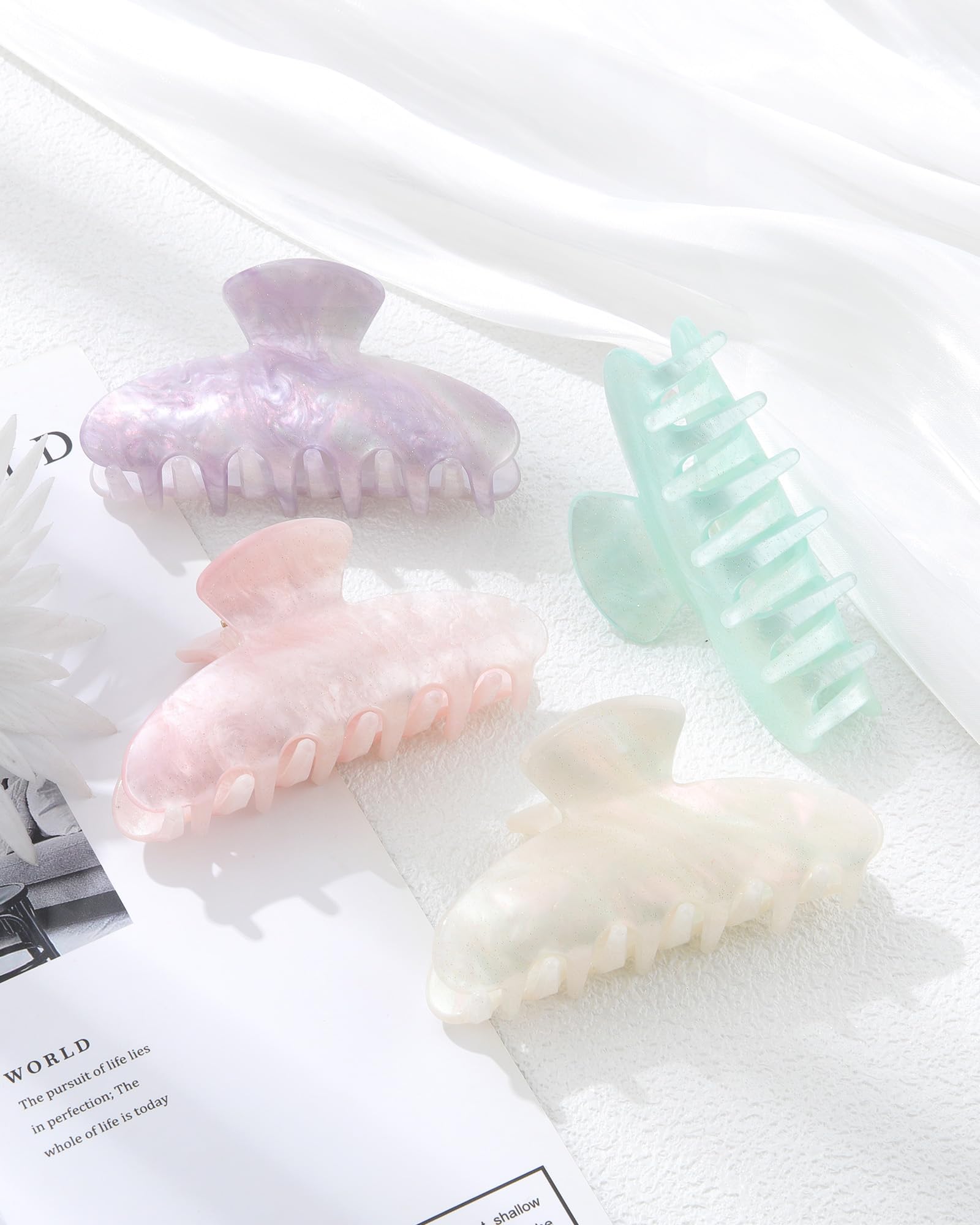 HAIMEIKANG brown clip blends with hair color and holds thick strands