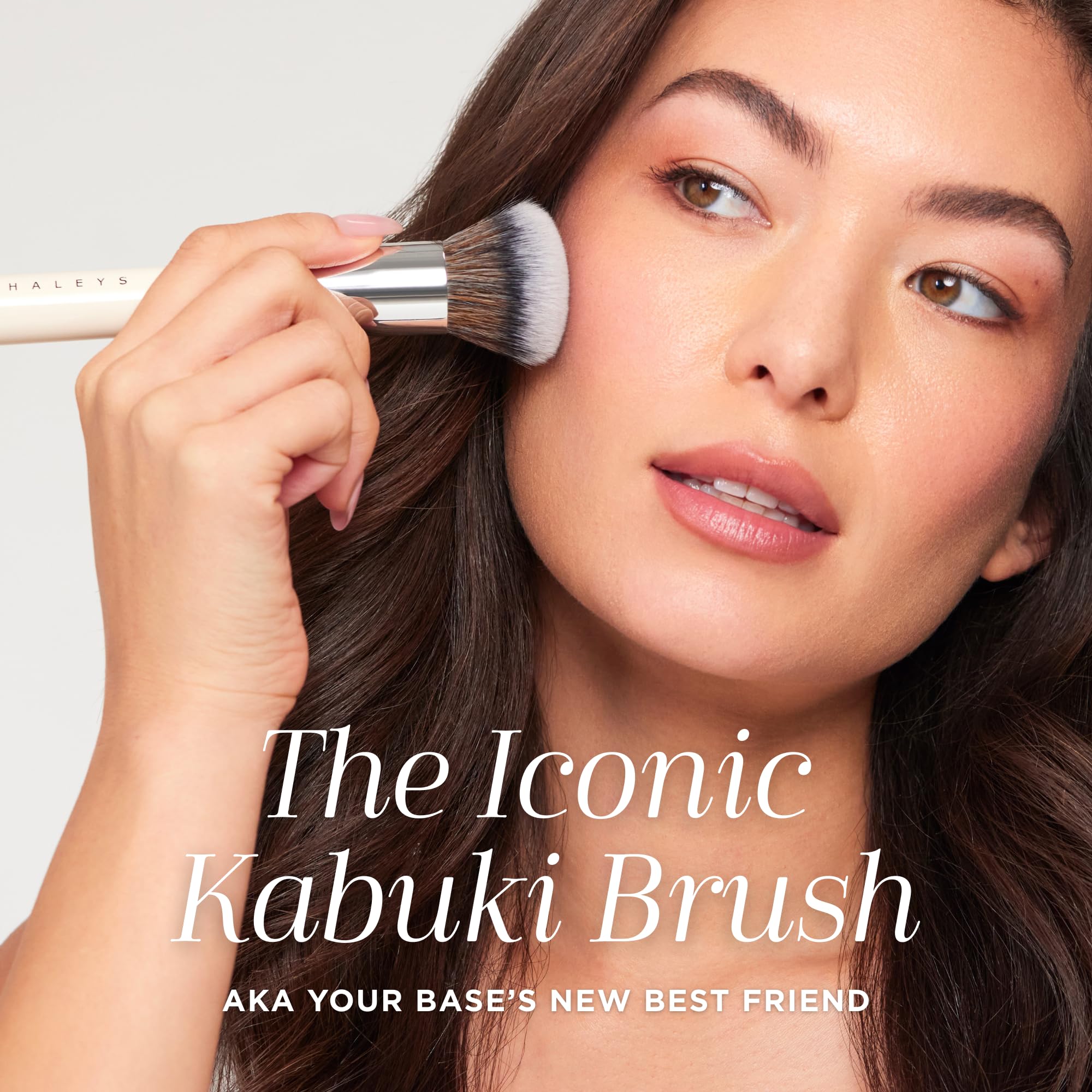 HALEYS Kabuki brush even-coverage dome shape enables quick, customizable application.
