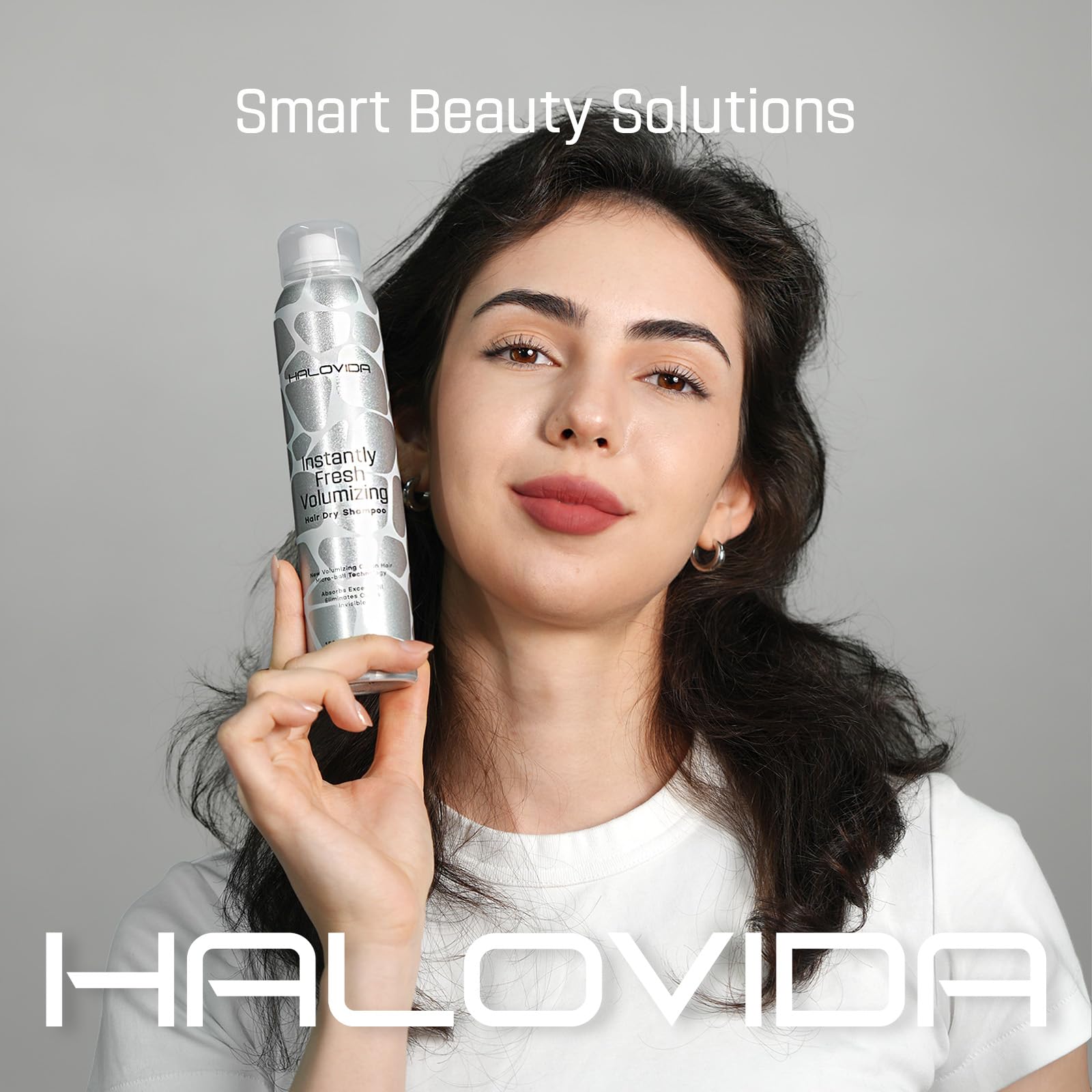 HALOVIDA dry shampoo on dark hair leaves no white residue.