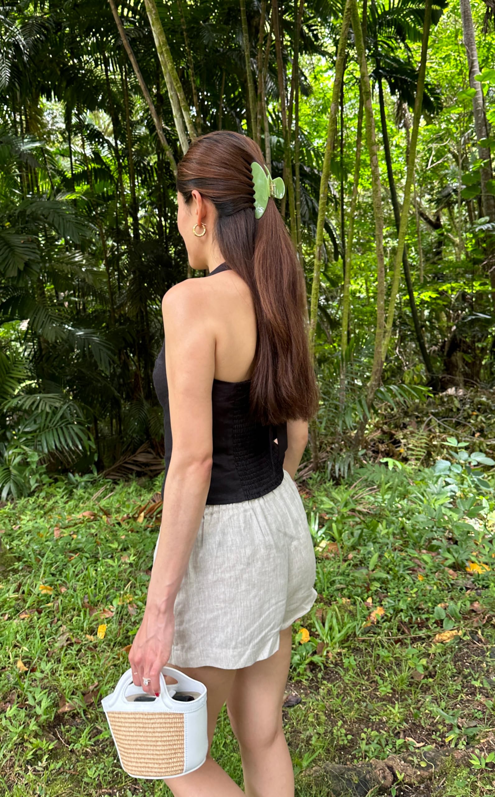 Hana Mia travel-ready green jaw clip fits carry-on styling on the go