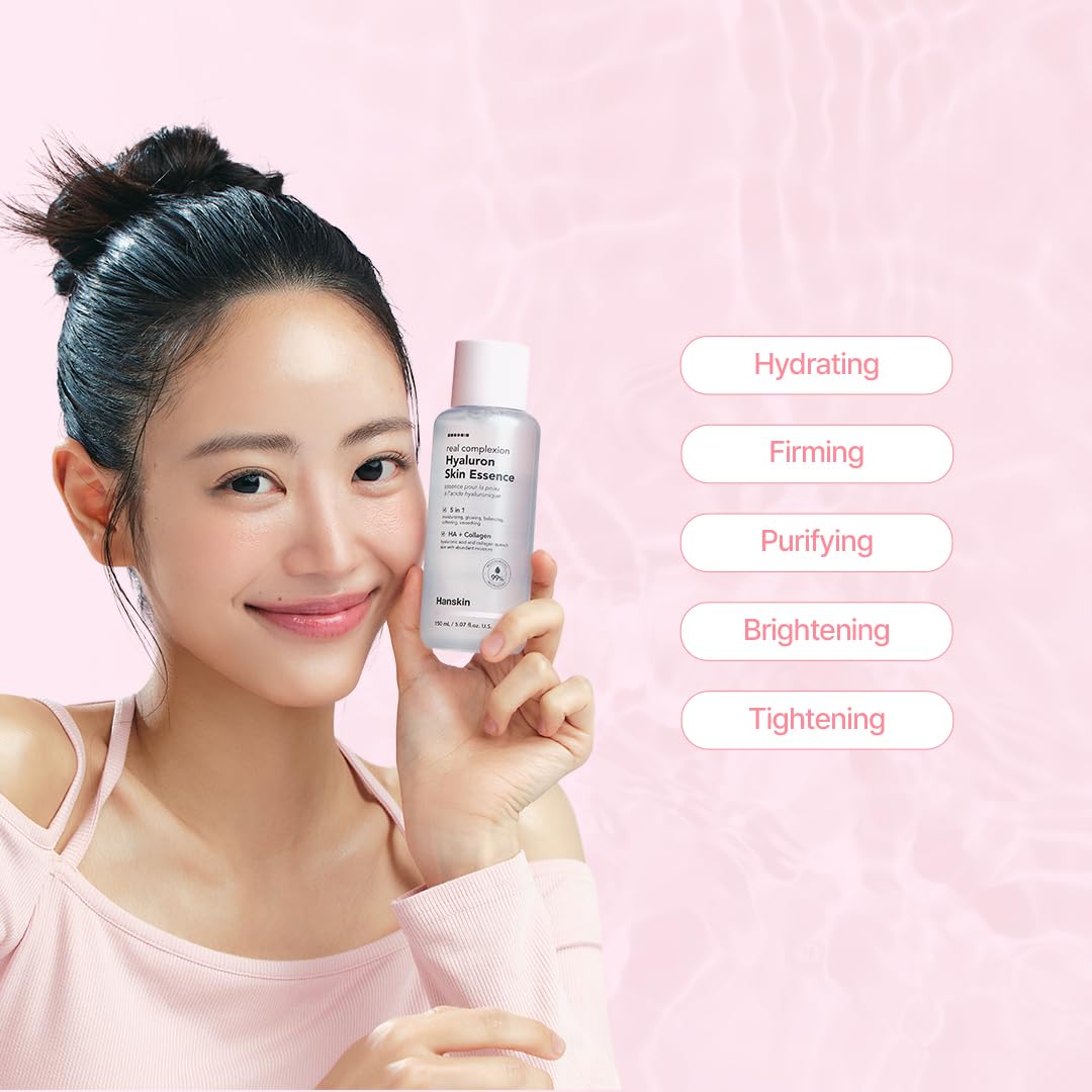 Hanskin Hyaluron Skin Essence Toner cotton pad use demonstrates cleansing-ready skin.