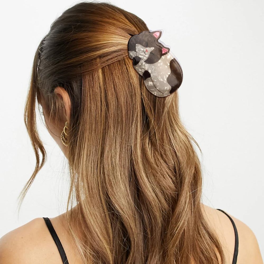 Hapdoo premium-material acetate offers smooth finish to minimize hair snag.