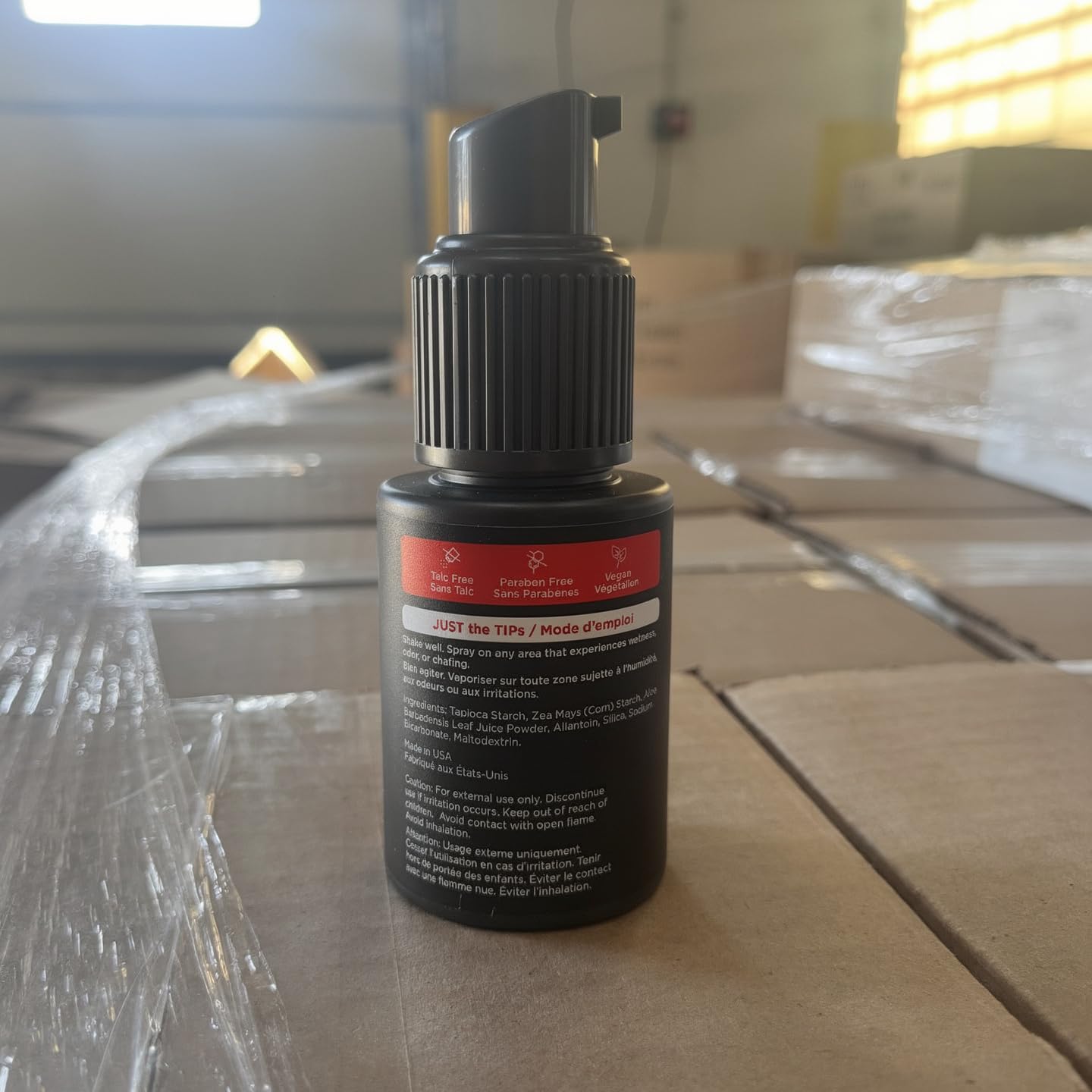 HAPPY NUTS Comfort Powder Spray shows lightweight, breathable texture for daily wear.
