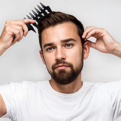 Hariendny Hair Wide-Tooth Comb close-up highlights durable ABS plastic.