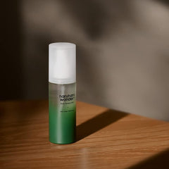 HARUHARU Wonder Black Bamboo Mist closeup highlights smooth texture and dewy finish