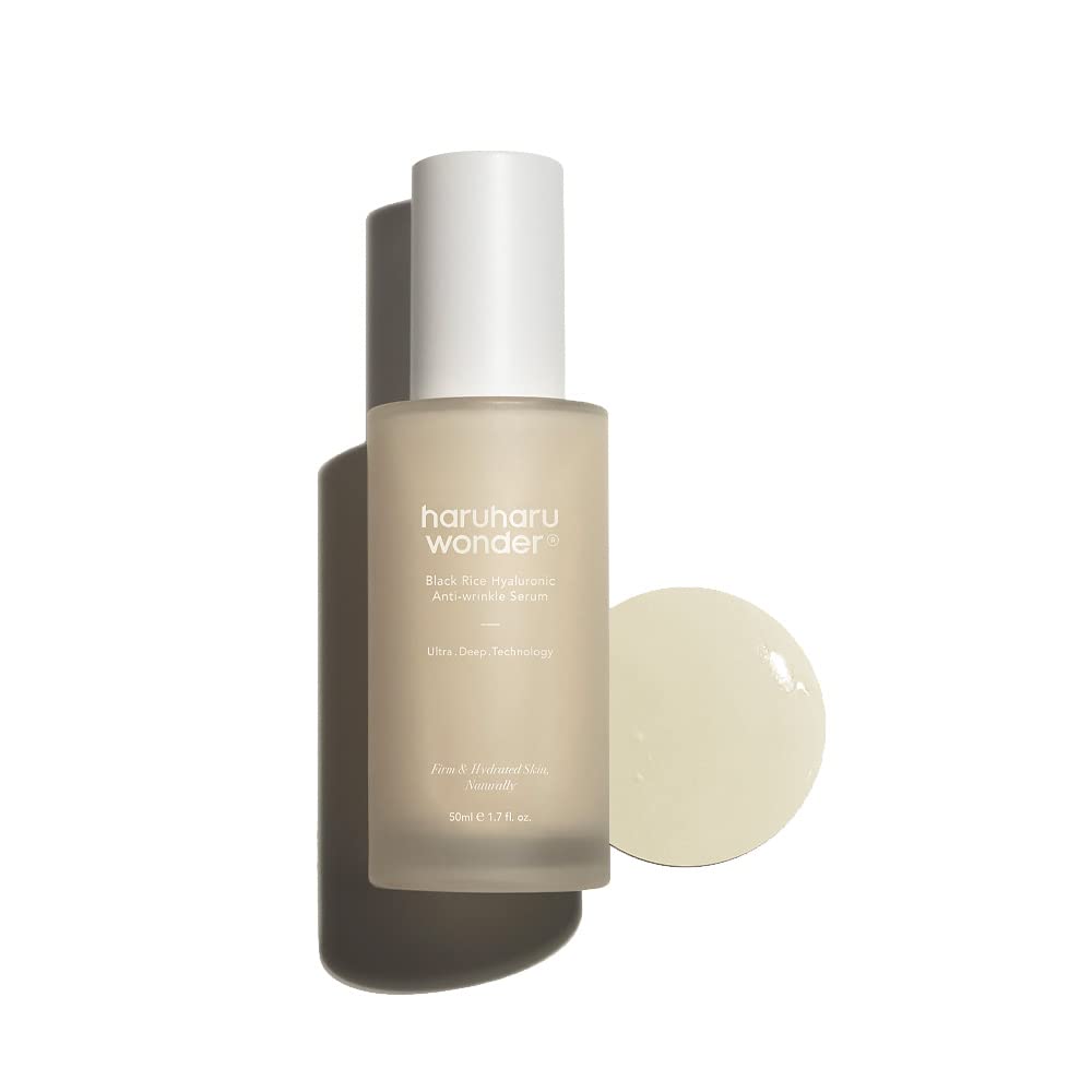 HARUHARU Wonder Black Rice Serum bottle with hydrating anti-wrinkle formula.