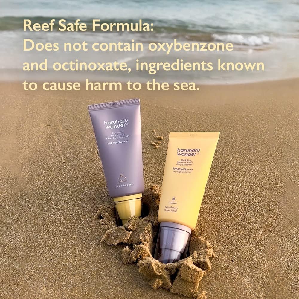 Haruharu Wonder sunscreen being spread on skin for lightweight, breathable finish
