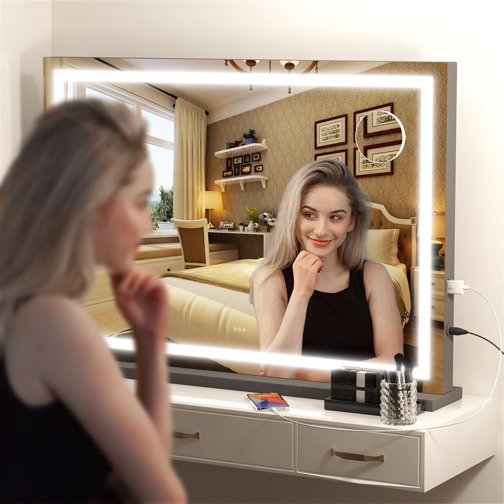 Hasipu mirror with detachable base for wall mounting or tabletop use.