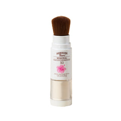 Hawaiian Tropic Mineral Powder Sunscreen Brush applies SPF 30 for a matte finish.