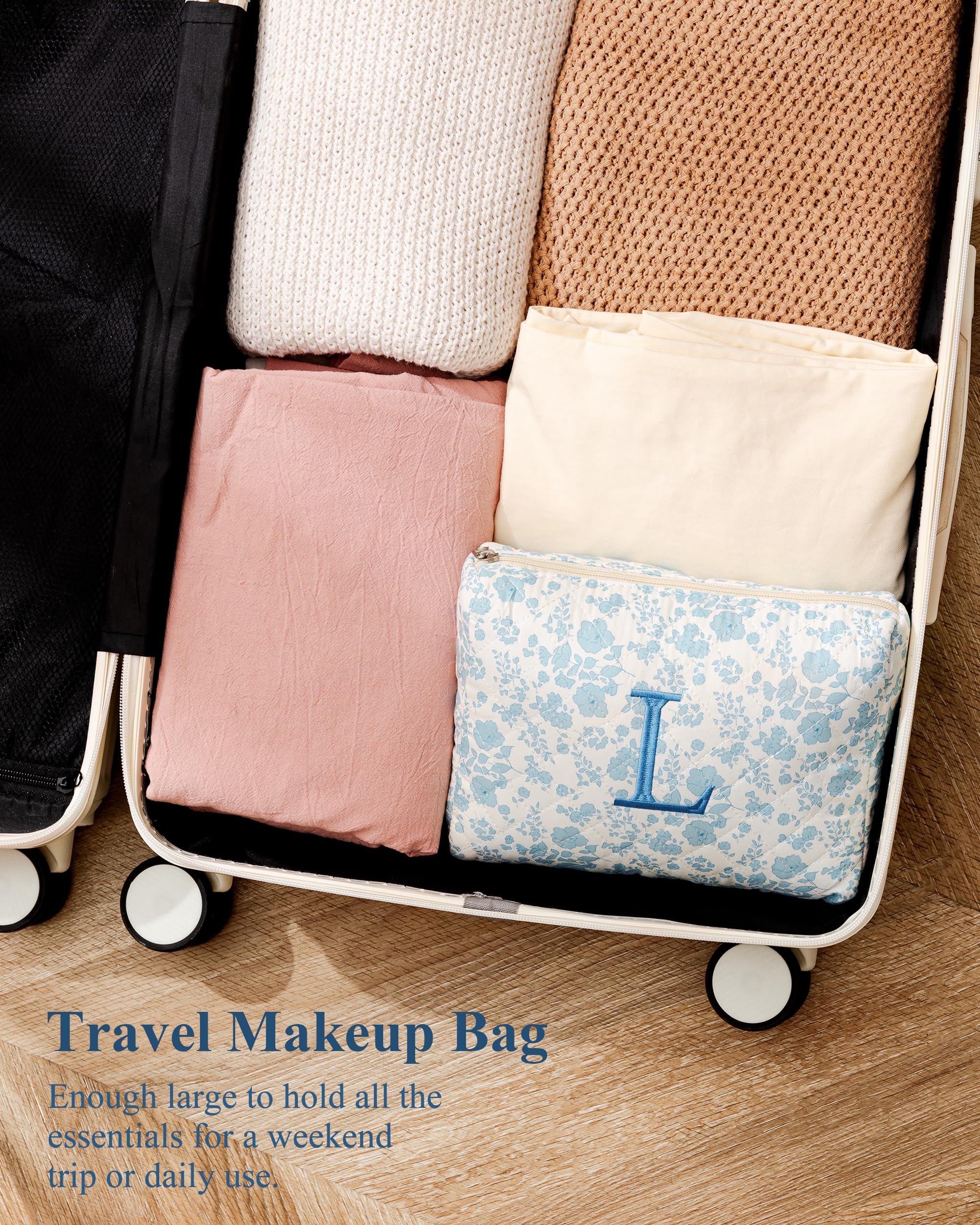 HBselect large-capacity makeup bag demonstrating generous space for cosmetics and toiletries