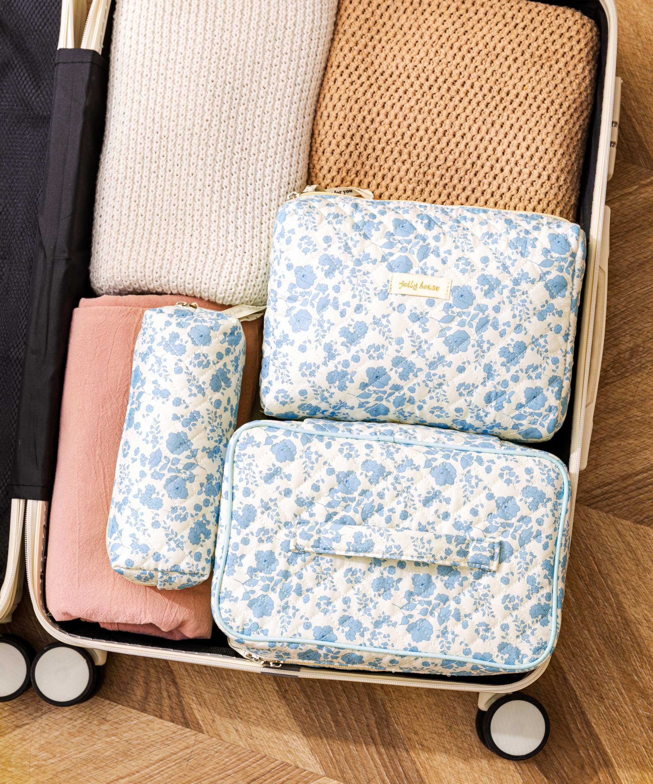 HBselect makeup bag gold zipper closeup highlights premium pull and neat alignment.