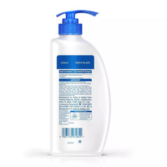 Head & Shoulders foamy creamy lather demonstrates luxurious feel during daily wash.