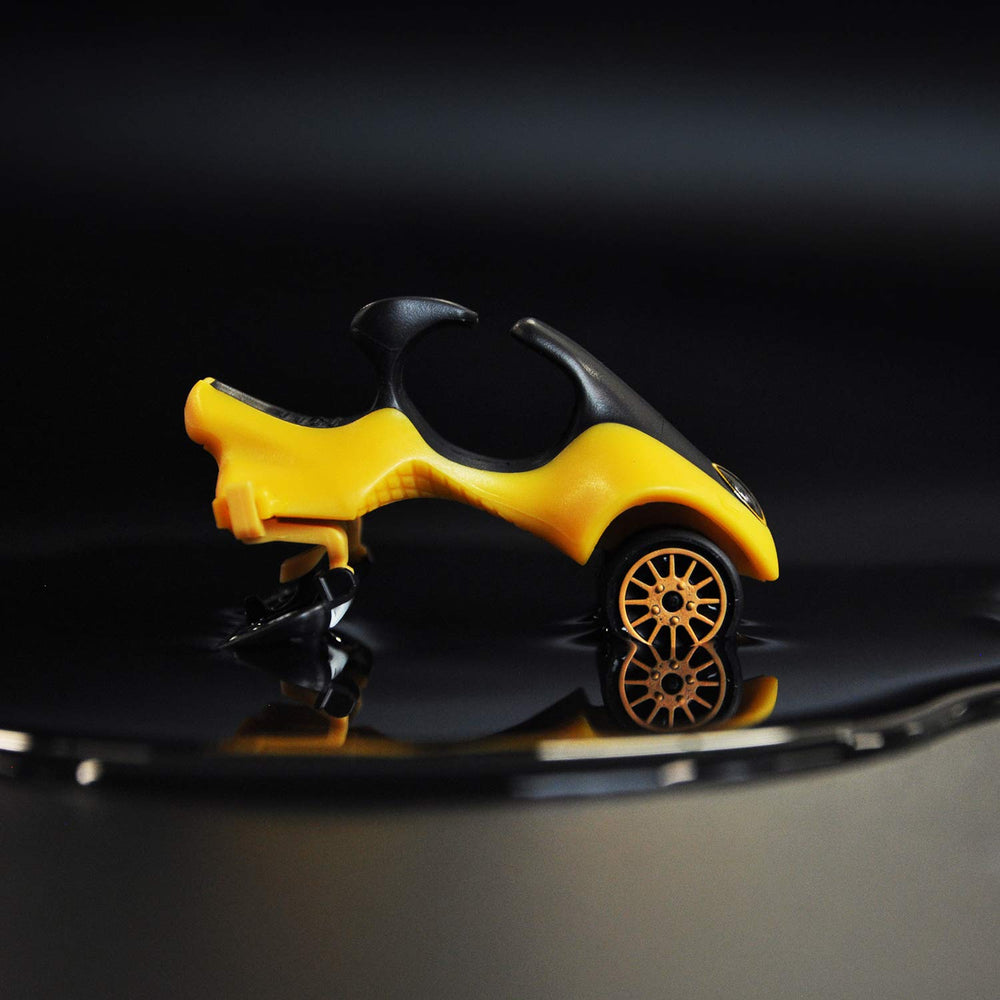 HeadBlade ATX Razor non-slip-rubber-ring improves grip during wet use.