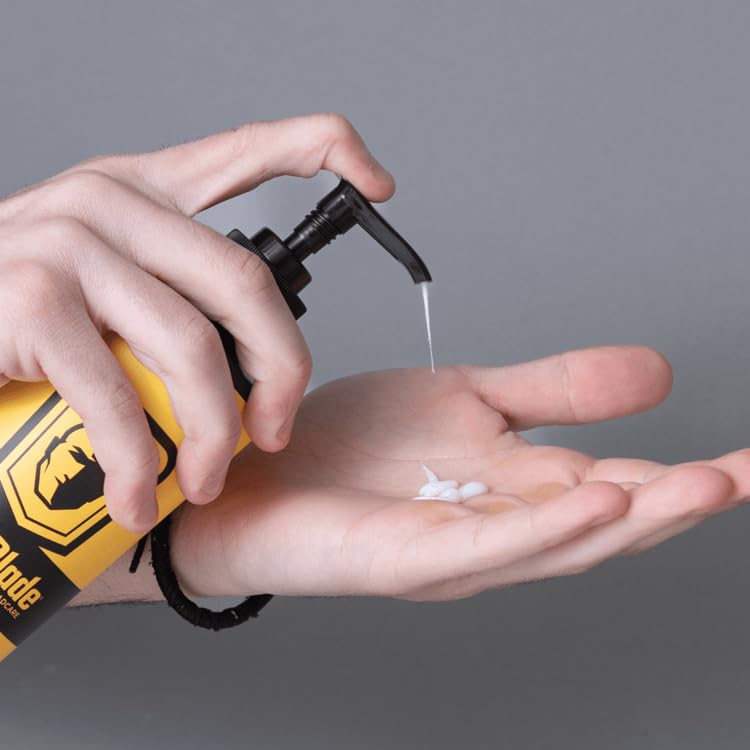 HeadBlade HeadSlick cruelty-free label reinforces ethical grooming.