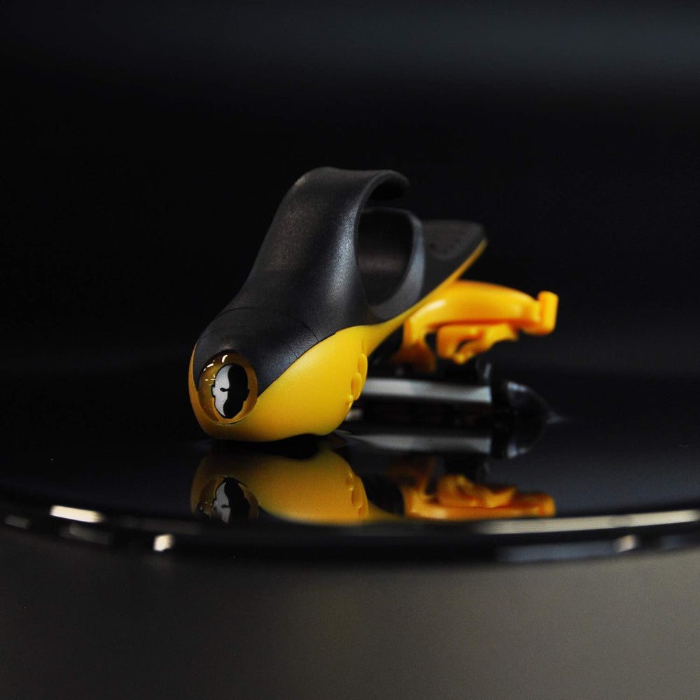 HeadBlade Moto compatible with HB4/HB6 cartridges for versatile blade options