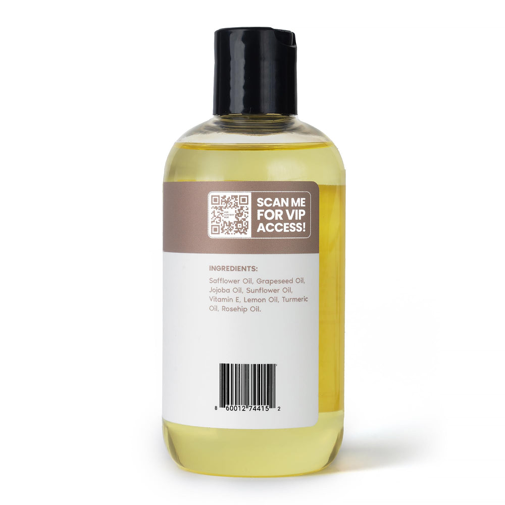 Her Fantasy Box body-splash closeup-texture shows a smooth, absorbent oil layer.
