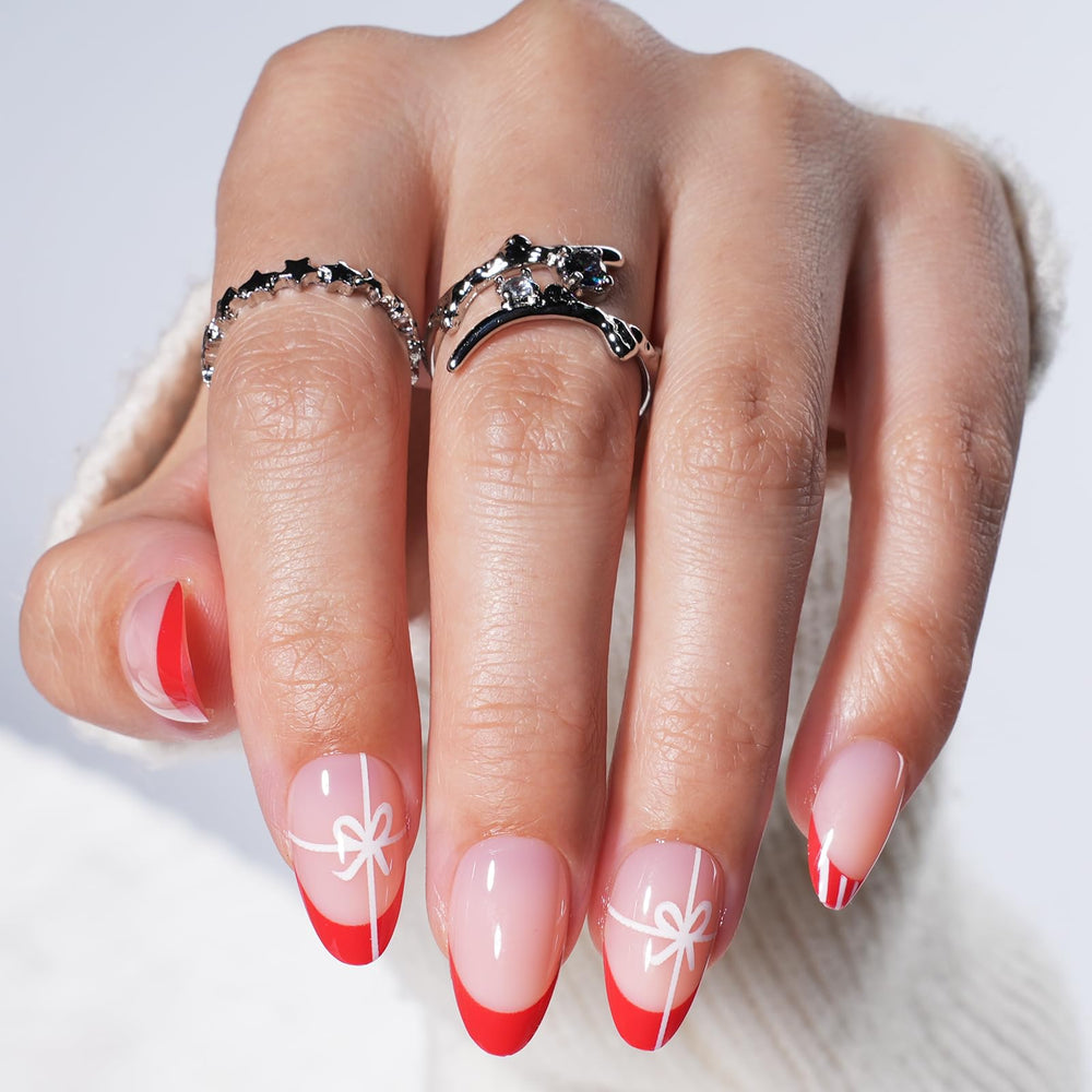 Herlight gifts stylish, easy-to-apply manicure upgrade for holidays.