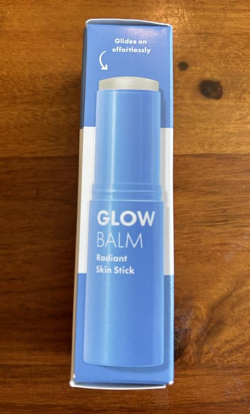 Hero Cosmetics Glow Balm honey-glow detail emphasizing warm radiance.