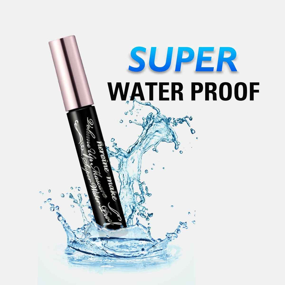 Heroine Make 24h Curl-Hold close-up shows long-lasting curl without droop.