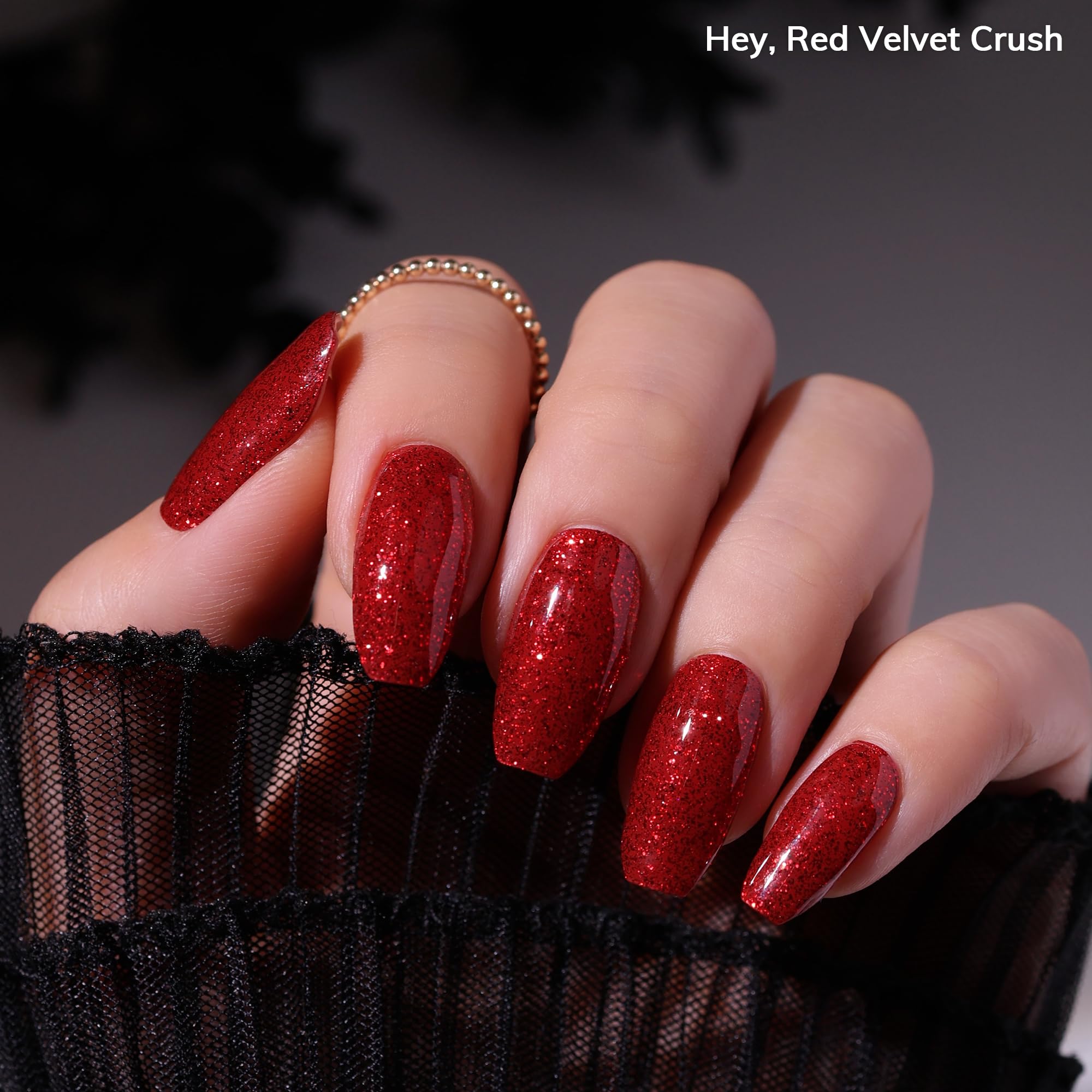 Heyhae easy-apply nail strips kit enables quick salon-quality results at home.