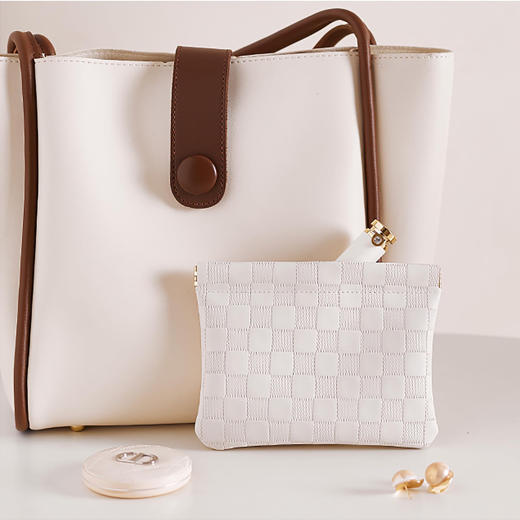 HIGH FIT bolso cosmético de cuero, idea de regalo elegante para personas prácticas.