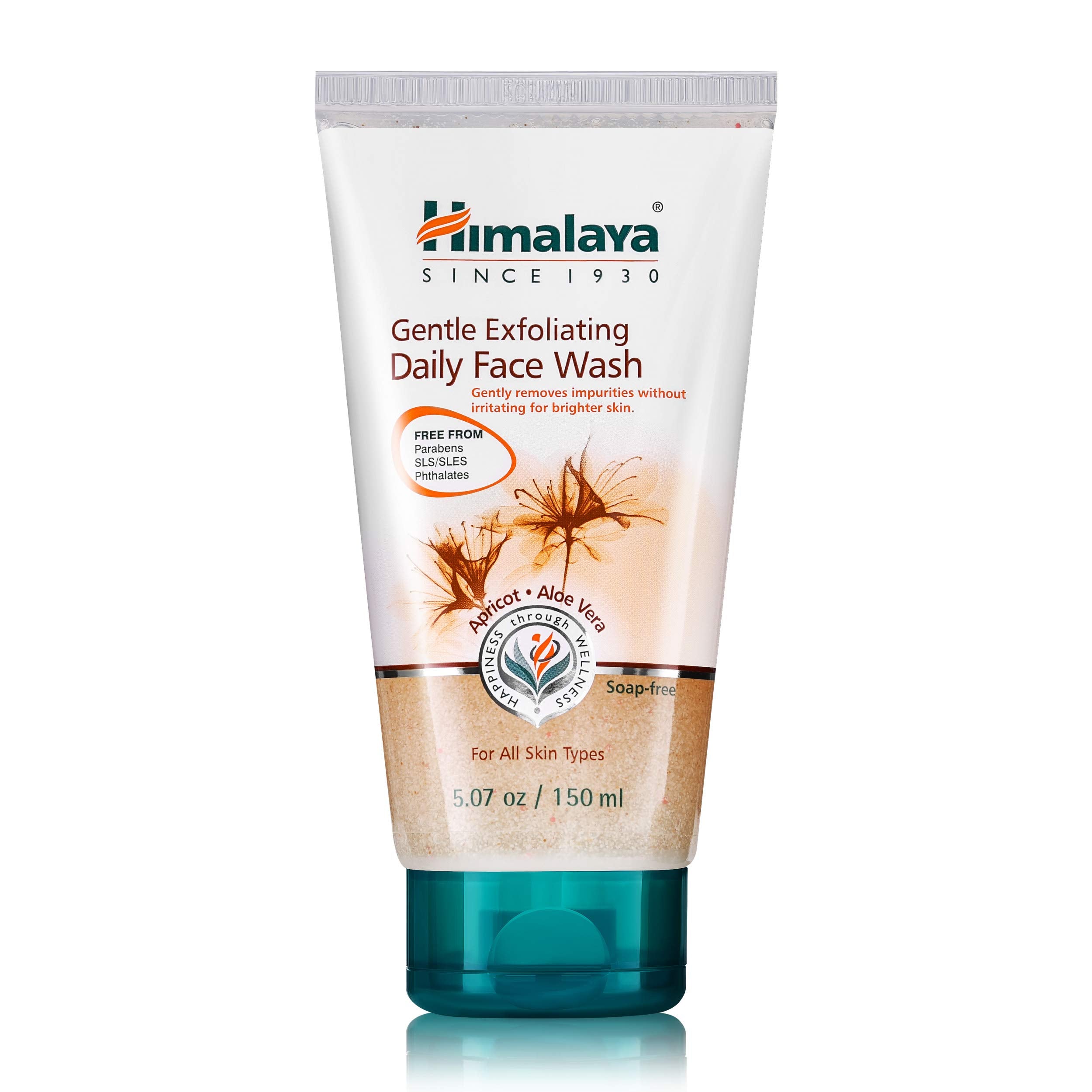 Himalaya Gentle Exfoliating Face Wash bottle pour for daily deep clean and refreshed skin.