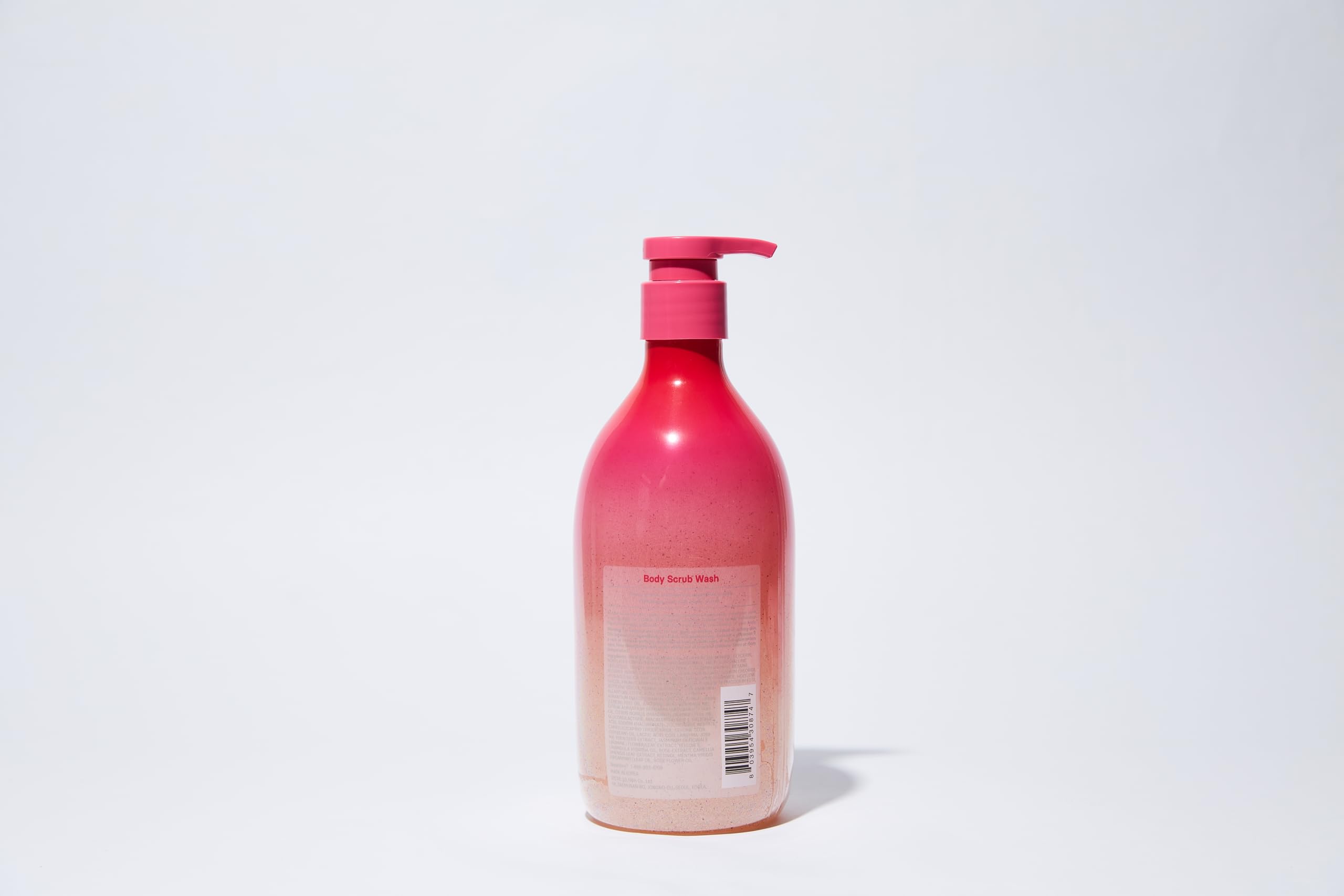 HIMALAYA PINKSALT body-wash lather closeup suggesting soothing shower experience.