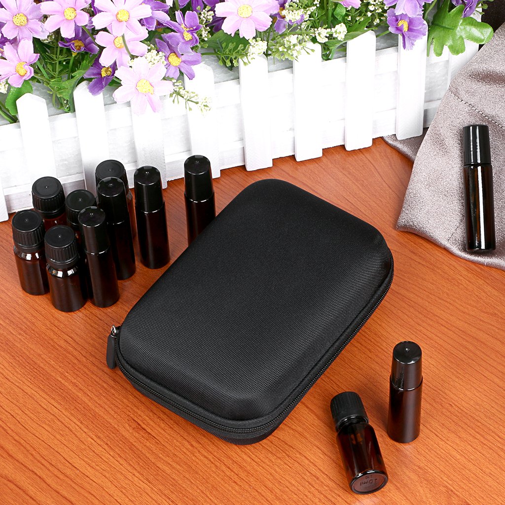 Hipiwe essential oil case side profile shows slim, purse-friendly dimensions