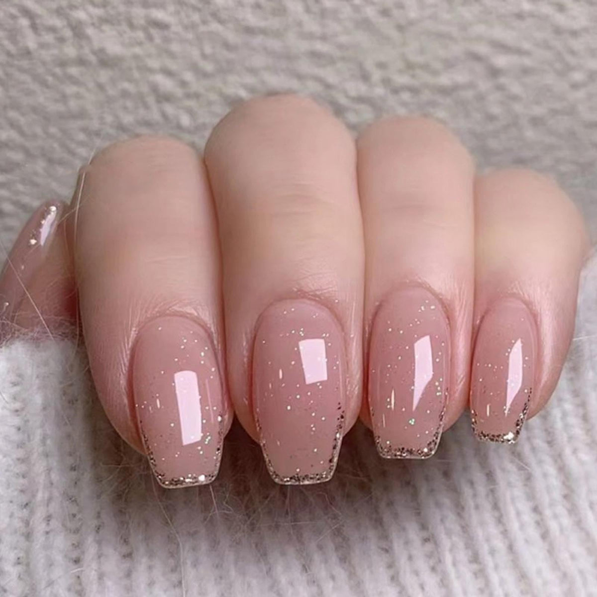 Hkanlre bling package of medium coffin nails for stylish evenings