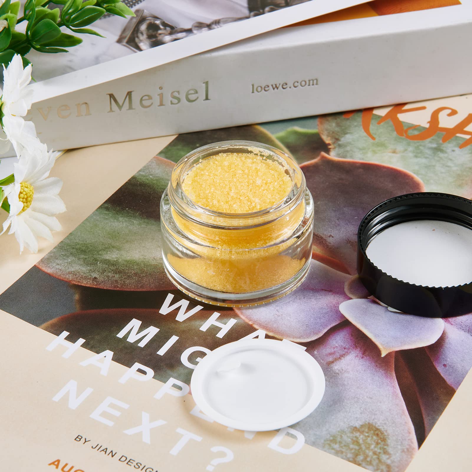 11 Hoa Kinh compact jars fit easily in purses or bags.