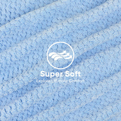 HOMEXCEL blue fast-drying turban 40x20 in use for quick hair drying