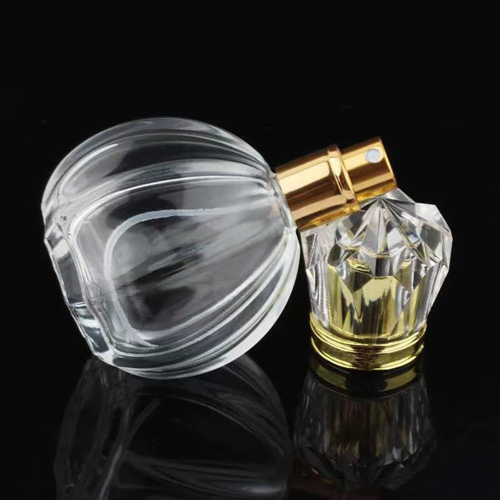 Homeyes clear glass body shows fragrance with durable construction.