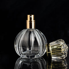 Homeyes palm-sized bottle designed for easy one-handed use.