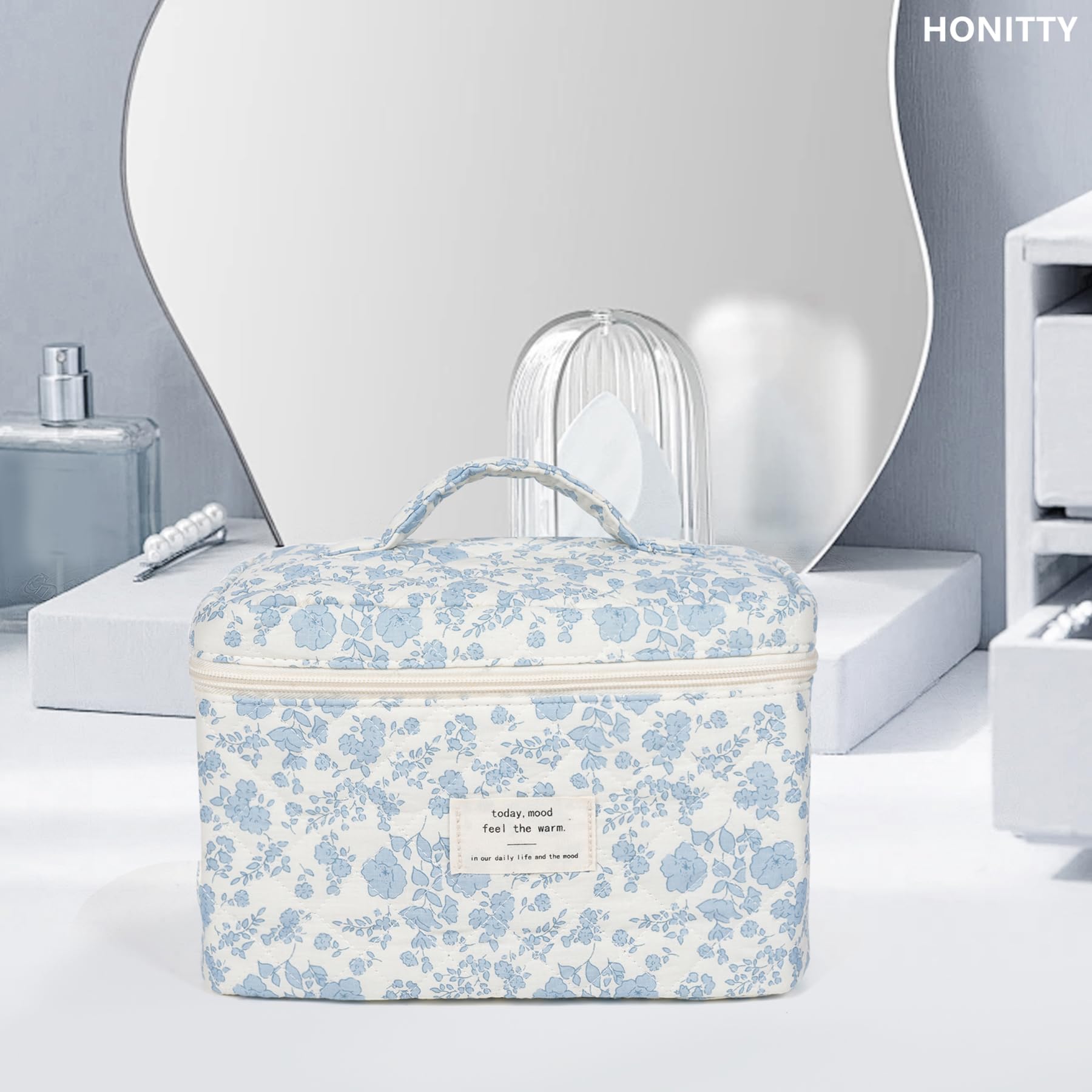 Honitty floral bag features upgraded zipper for smooth operation and long-lasting use