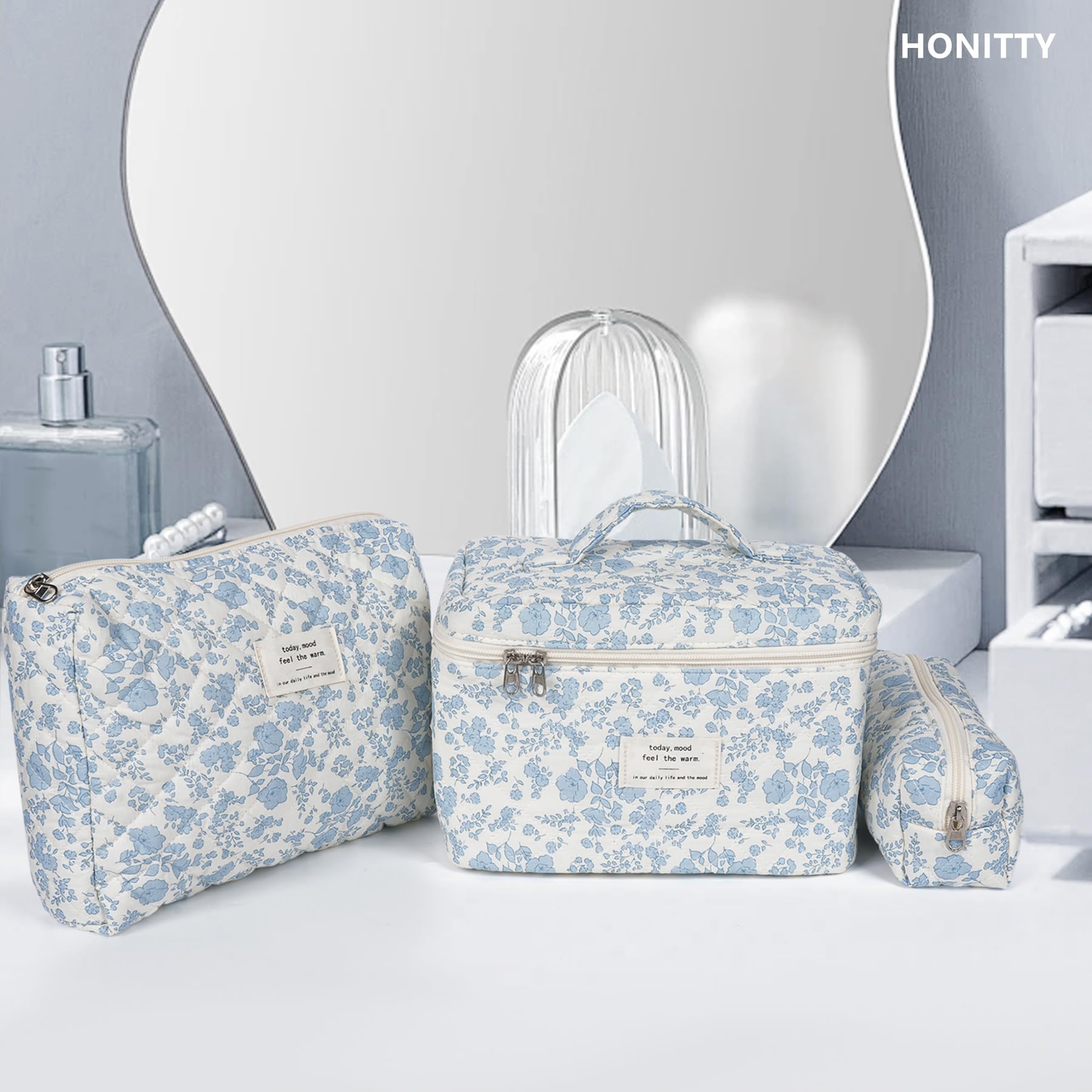 Honitty floral cotton bag is easy to clean and durable.