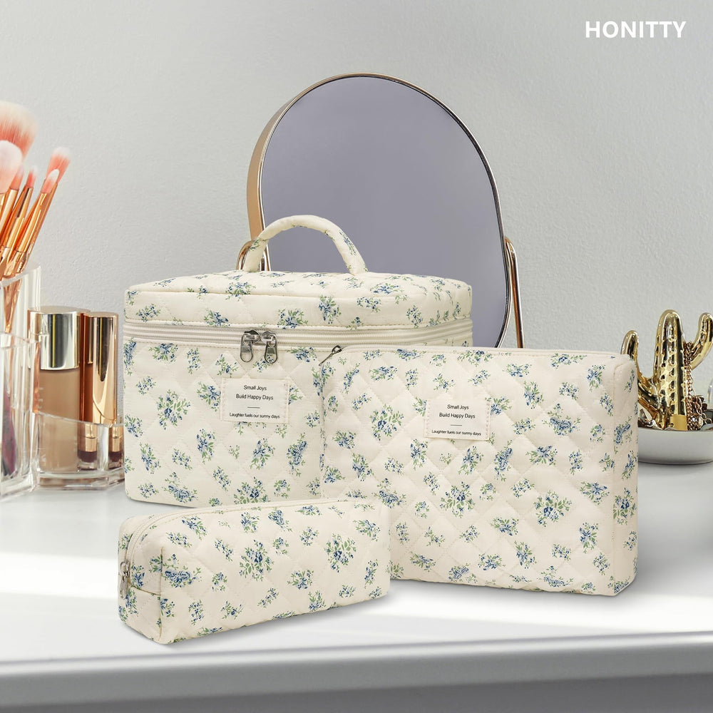 Honitty travel toiletry bag features a smooth zipper for quick access.