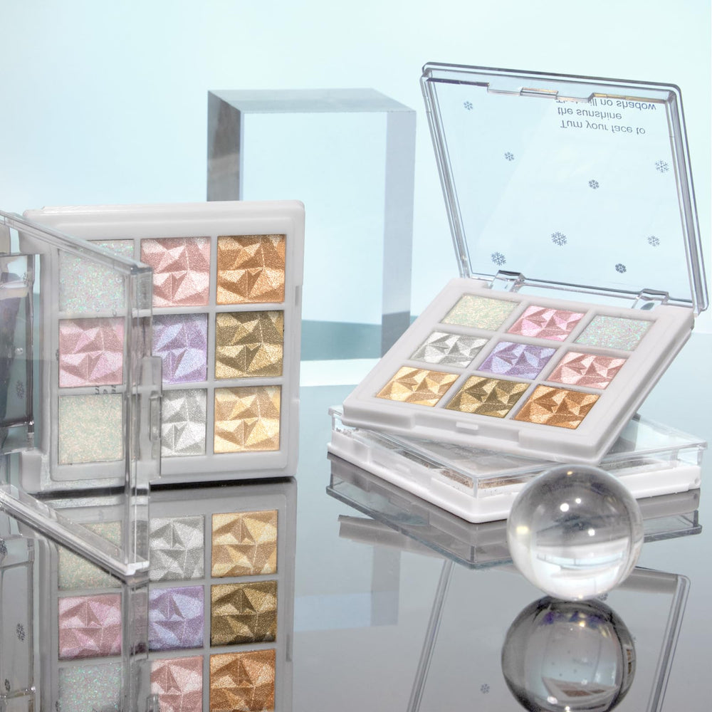 HOSAILY Snowflakes packaging box emphasizes gifting-ready glittery eye look kit.