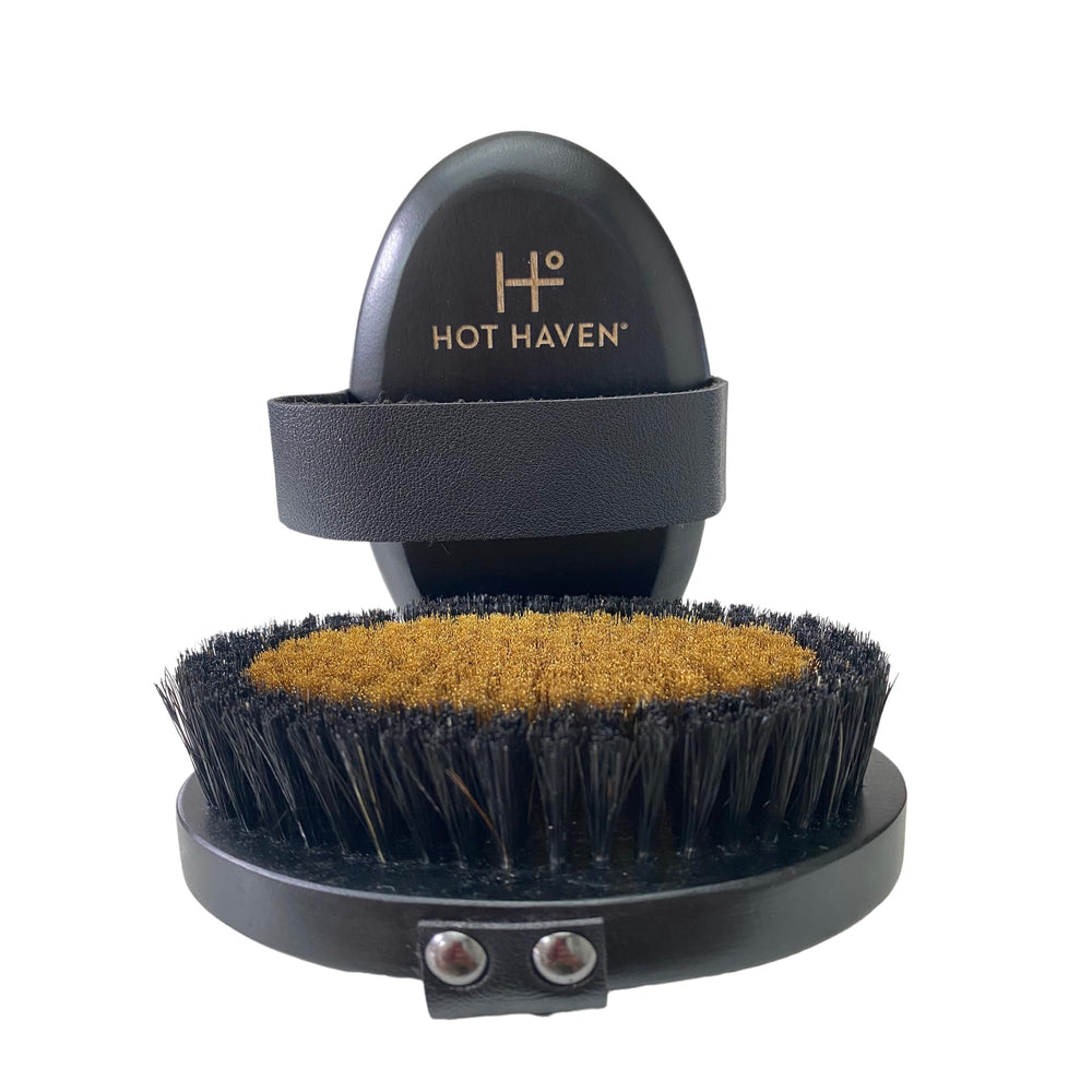 HOT HAVEN Ionic Copper Dry Brush close-up highlighting copper bristles for exfoliation benefits.