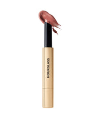 Hourglass Phantom Sense 110 application demonstrates visible lip plump and smoothing effect