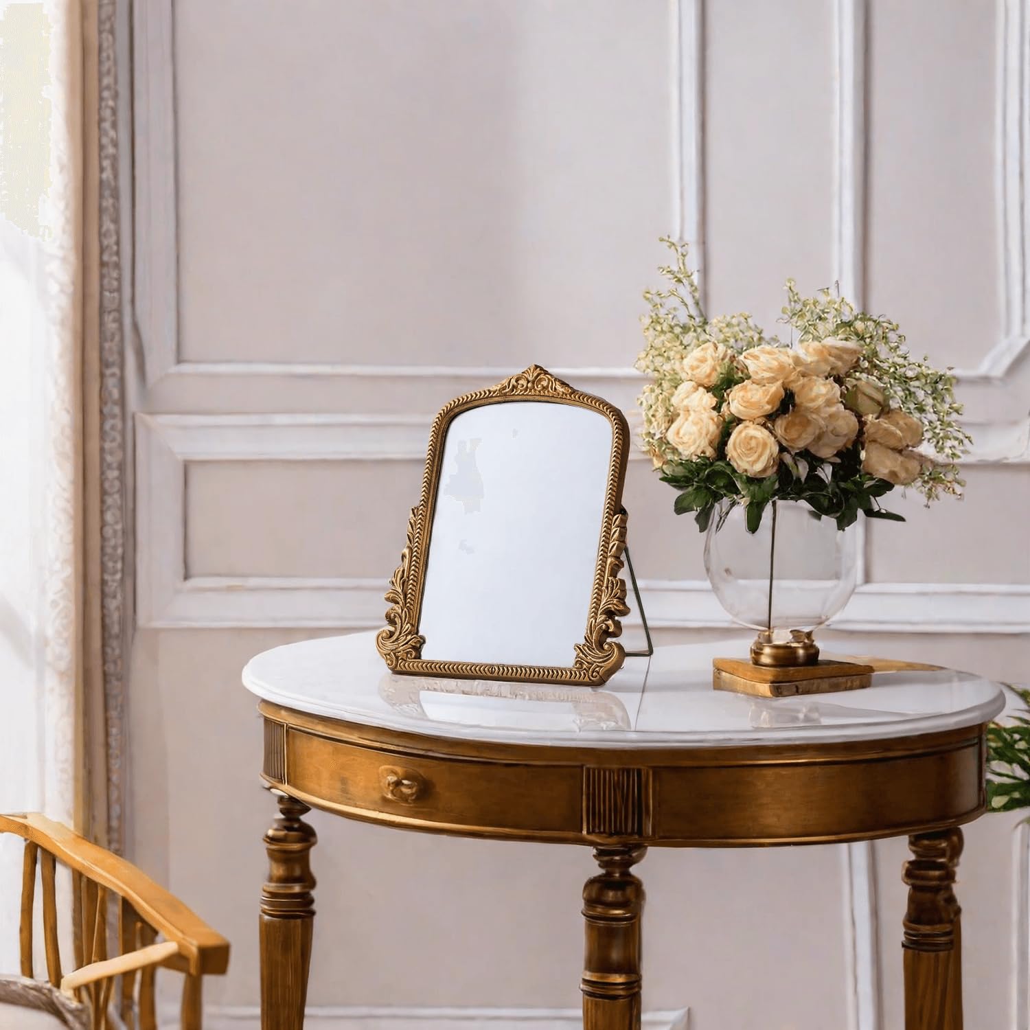 HSDDHOME Arendahl easel-fold design offers portable vanity setup