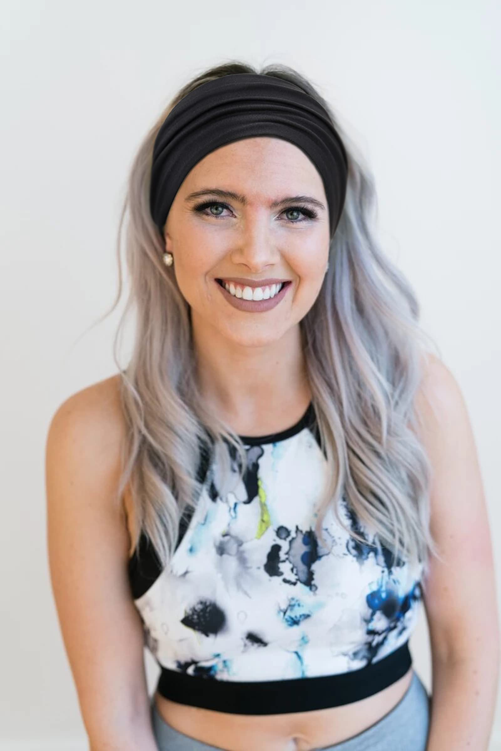 Huachi headbands moisture-wicking during runs and gym sessions