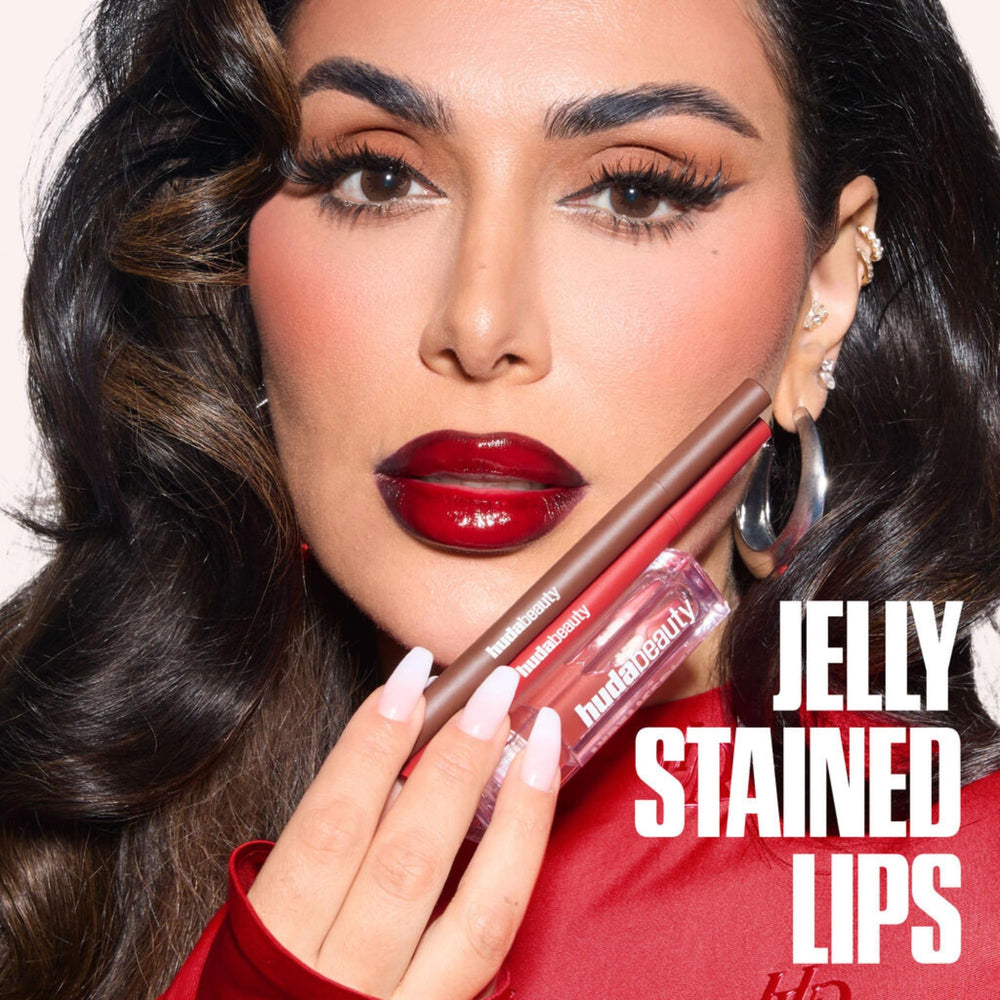 Huda Lip Contour Stain Warm Brown matte finish swatch close-up