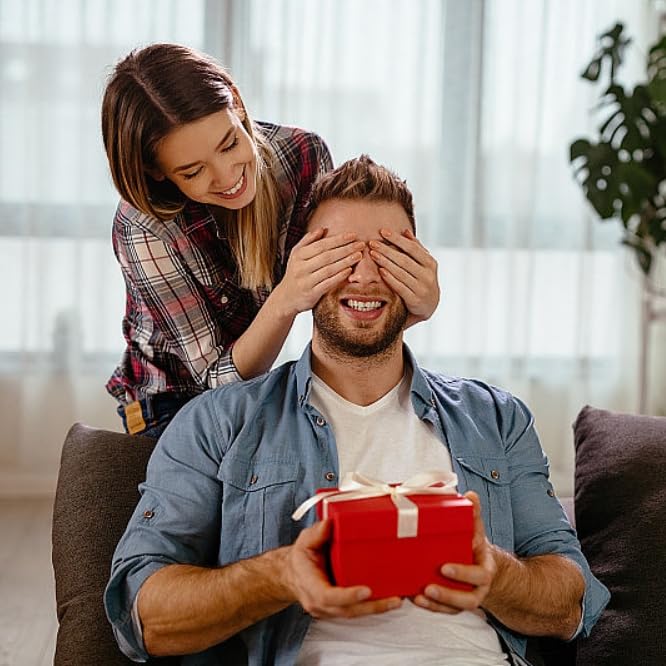 Hugdew 5-in-1 head shaver gift box showcases thoughtful men's gift