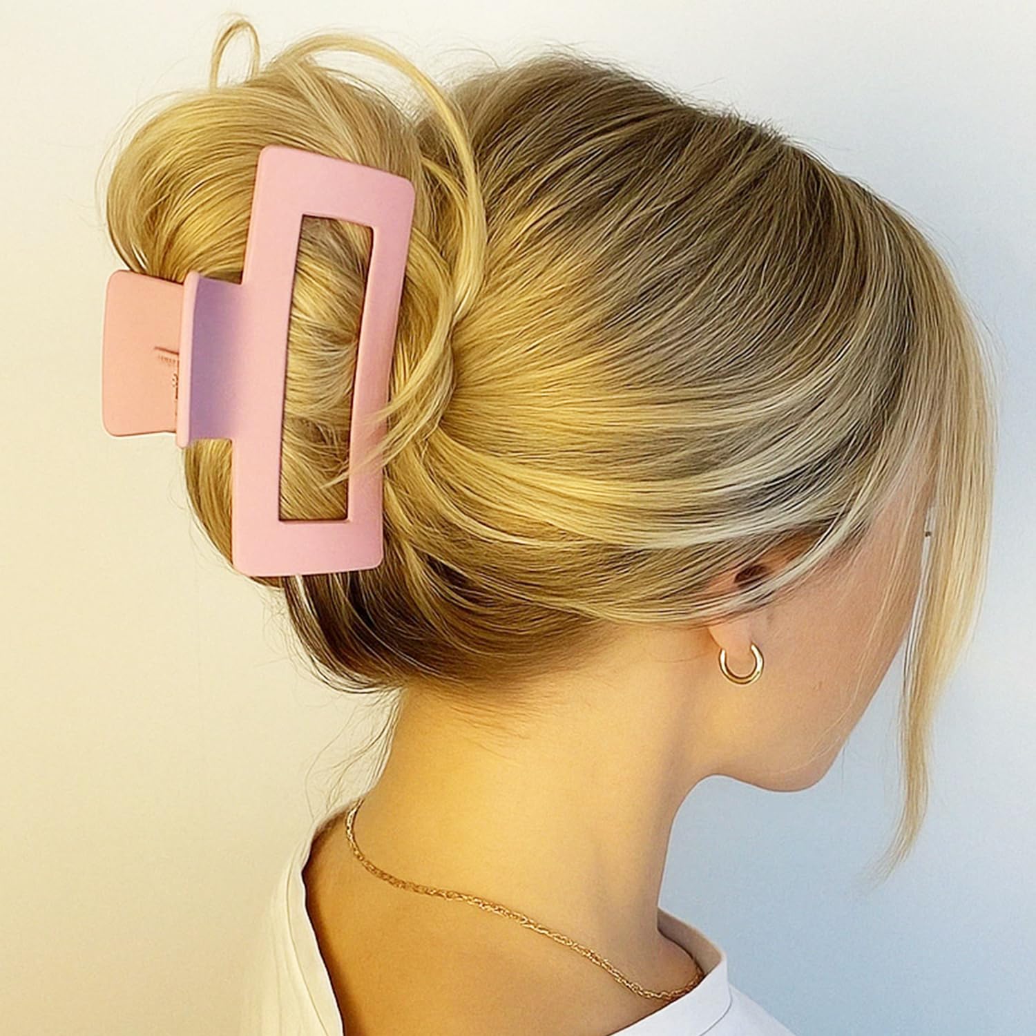 HXOGD daily routine hair clips ready for shower, makeup, and workouts.