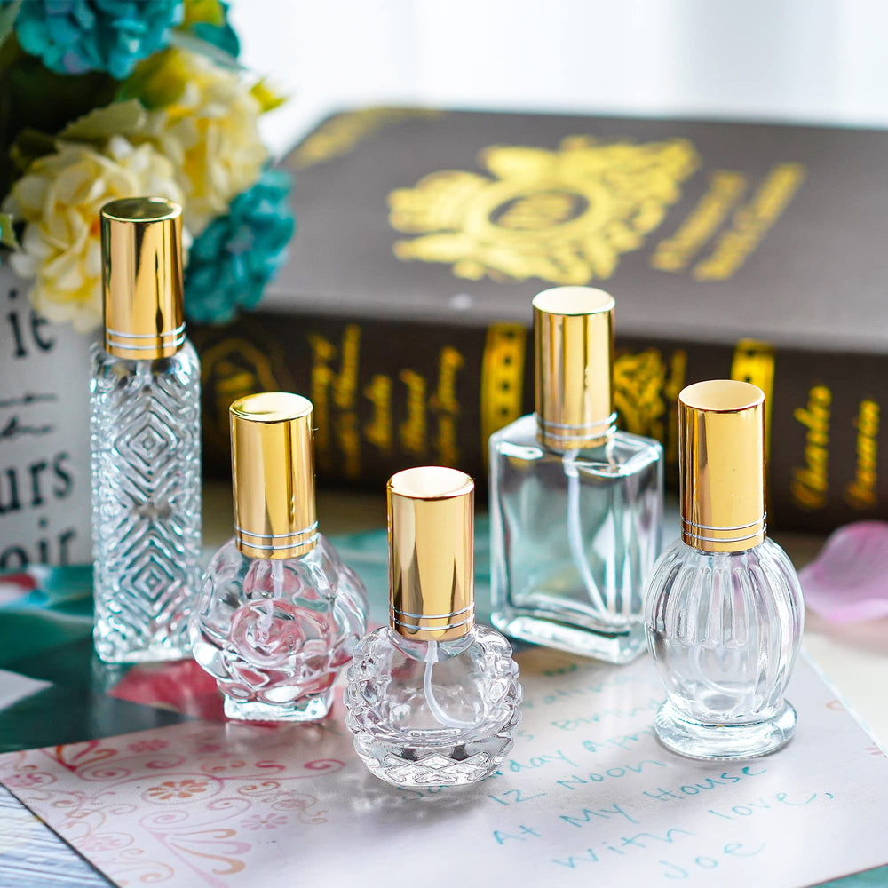 H&D HYALINE & DORA fine-mist atomizer for even fragrance spray.