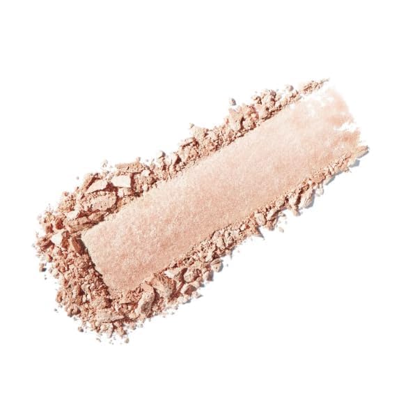 Iconic London Lit and Luminous highlighting cupid's bow detail for precise glow