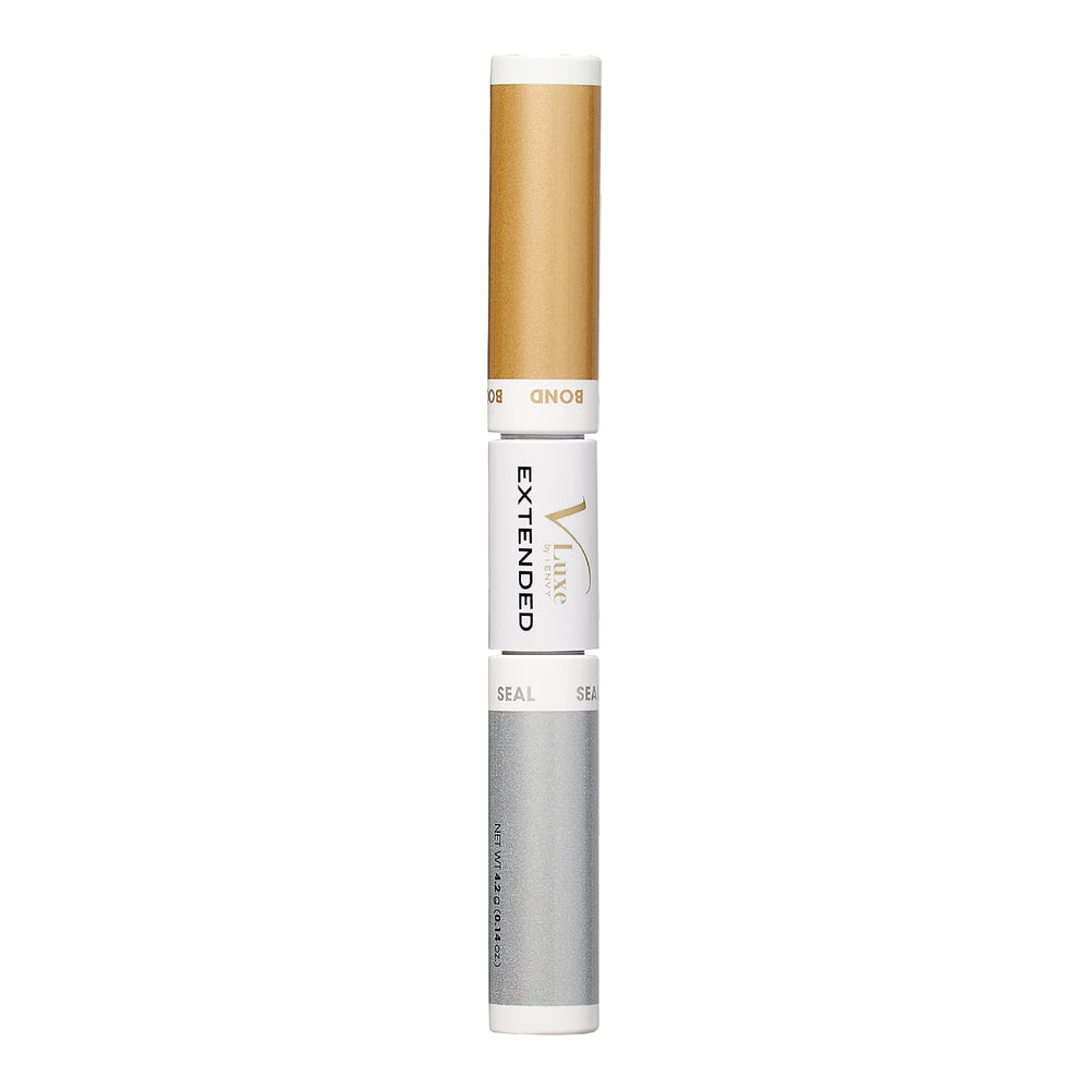 i•ENVY primer-seal tube showing biotin and vitamin E for lash prep and residue removal.